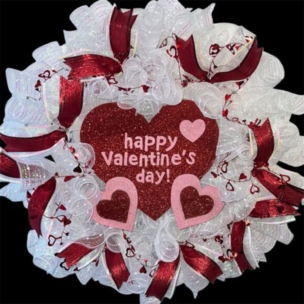 XL- wreath Beautiful Valentine’s Day wreath hand made deco mesh wreath